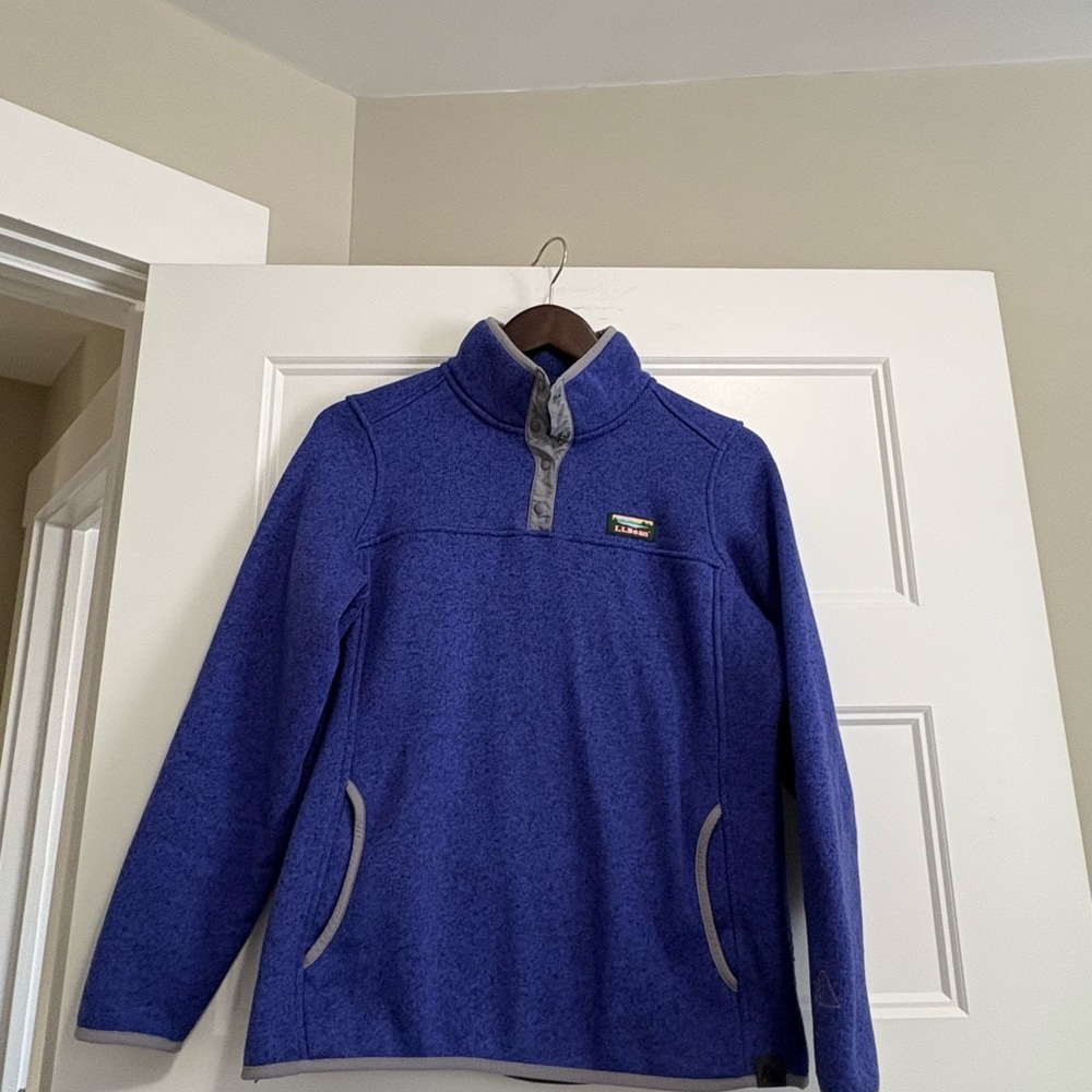 LL Bean Pullover Sz Medium